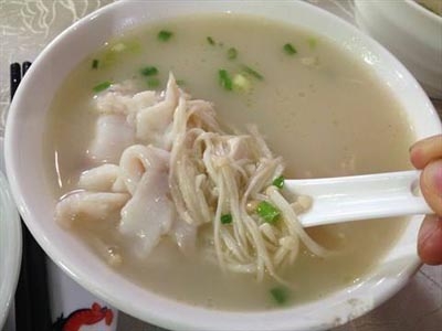 金針滾鯇魚片湯