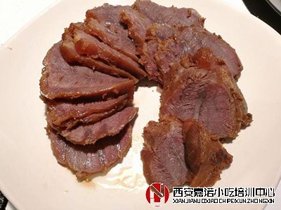 鹵肉技術(shù)培訓(xùn)鹵牛腱的詳細(xì)做法