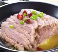 村長(zhǎng)煲牛肉